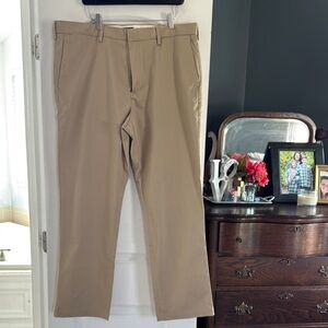 Men's Banana Republic Tan Chinos Classic Cotton Blend 38x32
